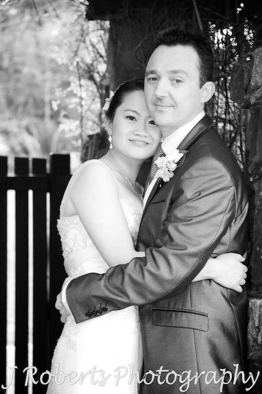 Bride and groom in black and white - wedding photography sydney